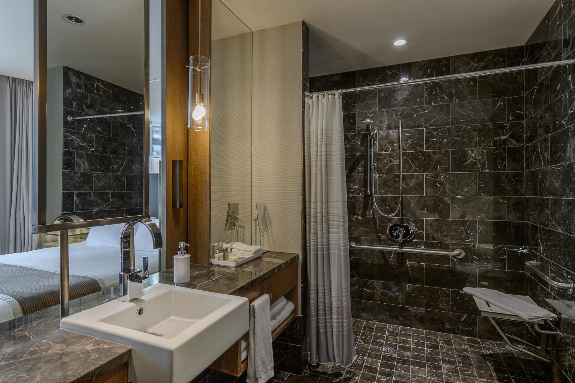 Loden Vancouver Quarto foto